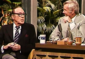 JACK BENNY VISITS JOHNNY CARSON ON THE TONIGHT SHOW Photo Magnet @ 3"x5" - Picture 1 of 1