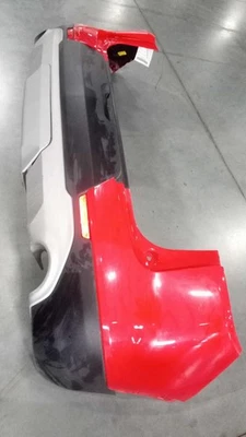 Conjunto de parachoques trasero usado para: Chevrolet Blazer 2021 sin paquete de remolque negro Foto 1 de 4