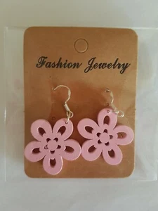 Ladies fashion earings - Picture 1 of 1