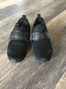 Scarpe da ragazzo nere taglia 3 di Puma - Foto 1 di 7