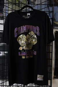 Los Angeles Lakers Championship Rings T-Shirt Men’s Large Black Mitchell & Ness - Picture 1 of 4
