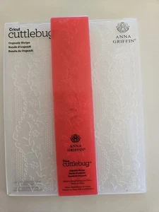Cricut Cuttlebug ORGANDY STRIPE 4.25" X 5.5" Folder w/Border - Picture 1 of 3
