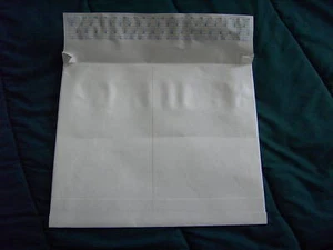 60 Envelopes Peel & Seal Top Flap White 13 x 16 x 2 - Picture 1 of 2
