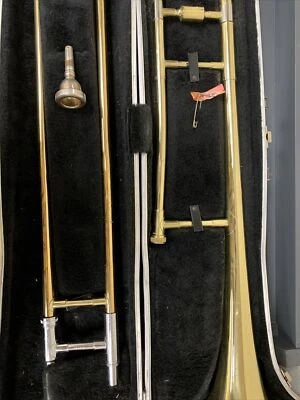 Blessing Scholastic Tenor Trombone, Case & Mouthpiece. Made in USA. Acceptable. - Image 1 of 4
