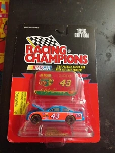 1996 Racing Champions Emblem Bobby Hamilton #43 STP 1:64 Diecast Rennwagen - Bild 1 von 3