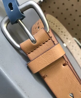 Belt MEDIUM Size Medium New Acorn Color FASHION Universal Thread - Image 1 of 4