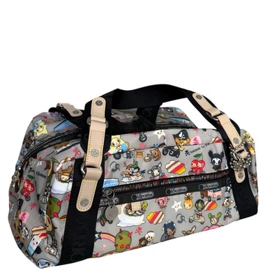 Bolsa de viaje Tokidoki LeSportsac pequeña de fin de semana transporte retirada nueva sin etiquetas Foto 1 de 4
