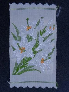 No.30 MADONNA LILY Kensitas Flowers Silk (Small S1) by J.Wix & Sons Ltd 1934 - Picture 1 of 1