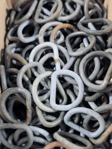 Metallbeschlag Wehrmacht aus Eisen, Breite 32-33mm, sie erhalten ein ( 1 ) Stück - Picture 1 of 3