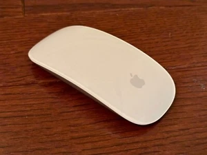 Apple Magic Mouse 2 (A1657) White Wireless with Lightning Port, used, working - Bild 1 von 3