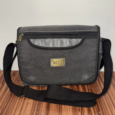 Vintage Diesel Peças de Reposição Bolsa Transversal Bolsa Satchel Preta Bolsa Mensageiro Y2k Retrô - Imagem 1 de 4