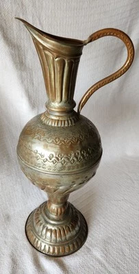 Antigua jarra grabada asiática de cobre estañado elegantemente Shabby Chic Foto 1 de 4