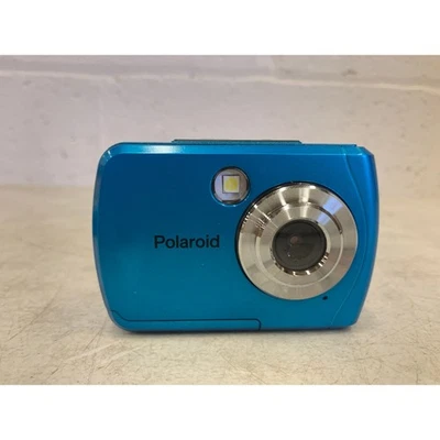 Polaroid 16MP Waterproof Camera Freeze, Dust , and Shock Proof BLUE, CAMERA ONLY - Image 1 of 4