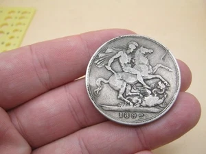 MÜNZEN - 1892 Queen Victoria Silber Krone Gothic Kopf - Bild 1 von 3