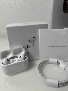 AirPods Pro 2nd Generation with MagSafe Wireless Charging Case (USB‑C) - Photo 1 sur 3