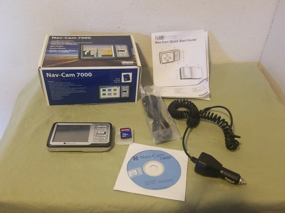 Nav-Cam 7000 Satellite Nav MP3 Player Photo  - Image 1 of 4