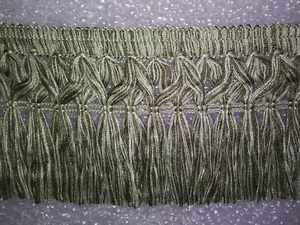 FALDA DE CELOSÍA 6 yardas flecos 3" - verde claro/verde oscuro - ribete de tela de tapicería - Imagen 1 de 1
