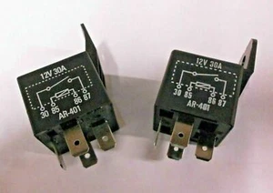 Zusatzbeleuchtungsrelais 2x 4 Pin 30A Off Road Beleuchtung & andere elektrische Verwendung - Bild 1 von 3