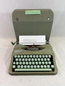 Hermes Baby Schreibmaschine Vintage 1957 gereinigt überholt + Band neu - Bild 1 von 11
