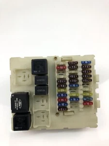 NP1263 FORD Fuse Box 98A614A0736C - Picture 1 of 4