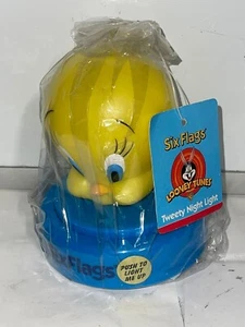 Little Vintage Tweety Bird Six Flags Night Light Brand NEW w/Tags - Picture 1 of 4