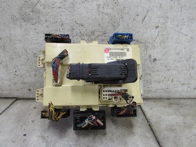 2013 起亚里奥小屋保险丝盒 — 第 1/4 张图片