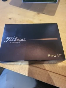 2025 Titleist Pro V1 Golf Balls, 6 Dozen (12 Balls) White-#1,2,3,4 NEW! - Picture 1 of 2