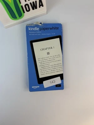 Kindle Paperwhite Signature Edition 11th Gen - black, 32 GB, 6.8" Wireless - Image 1 of 4
