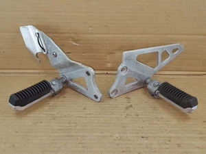 SUZUKI GSXR1100 L/M/N 1990-1992 LH & RH Front Footrest & Hanger Assembly - Picture 1 of 10