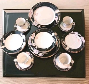 MIKASA FINE CHINA CHARISMA BLACK L9050 JAPAN 20 Pc Set 5 Pc Plc Set Serv for 4 - Picture 1 of 24