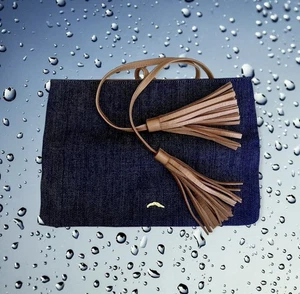 Pochette vintage designer indaco denim con nappe in pelle Italia e ciondolo subacqueo - Foto 1 di 6