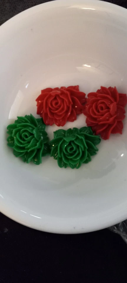 4 flores de cabujón con respaldo plano de resina de 50 mm Foto 1 de 1