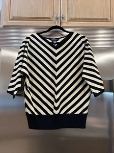 GRACE KNIT SWEATER TOP BLACK & Gold Metallic Stripe Comfort Fit NOT WORN Sz L - Picture 1 of 4