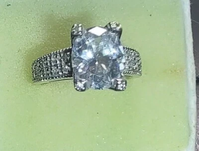 Enorme anillo de bodas blanco ovalado de piedra circonita cúbica de 4,00 quilates en plata de ley 925 ((390)) Foto 1 de 4