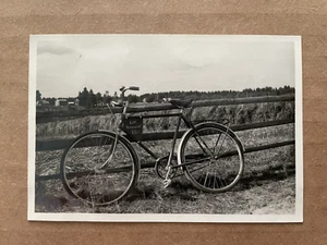 Vintage PHOTO 1953 Gardermoen Norway R.N.A.F. BICYCLE against Fence #67 - Picture 1 of 2