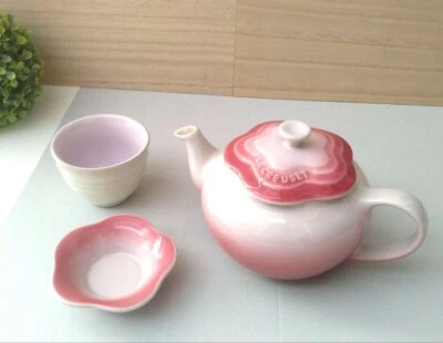Juego de 2 tazas y platillos tetera Le Creuset Fleur gres rosa usados Foto 1 de 4