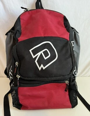 Mochila de beisebol Demarini bolsa de taco de softbol vermelha e preta bolsos ajustáveis - Imagem 1 de 4