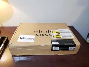 NUEVO CONMUTADOR ADMINISTRADO GIGABIT 24 puertos Cisco SF200-24P SLM224GT V05 CAJA ABIERTA - Imagen 1 de 9