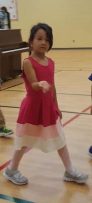 Lindo Vestido Soprano Grueso Rosa/Blanco Línea A Sin Mangas Talla 7/8 Foto 1 de 4