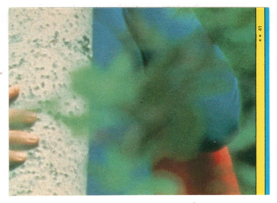 Supergirl Puzzle, Right row 3 - Supergirl - (Trading Card) 1984 Topps # 41 Mint - Image 1 of 1