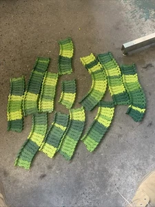 Dinosaur World Race Replacement Track Pieces - Picture 1 of 3