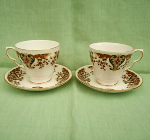 2 Colclough Royale bone china tea cups & saucers - ear-shaped handles - Picture 1 of 4