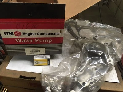 WATER PUMP FITS TOYOTA TUNDRA V8 4663cc DOHC 2UZFE 2000-2009 28-01610 Foto 1 de 4