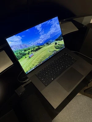 Dell XPS 17 9720 Laptop, Intel i7-12700H, 40GB RAM, 1TB SSD, RTX 3060, Win11 Pro - Image 1 of 4