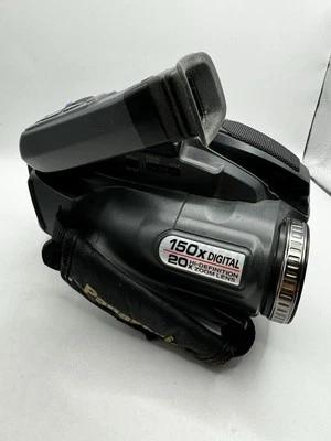 Panasonic PV-L501D Palmcorder Palmsight VHS-C Camcorder Video Camera, Parts Only - Image 1 of 4