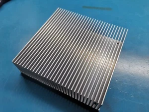 High Quality Aluminium Heat Sink From Military Equipment For power Transistor - Picture 1 of 7