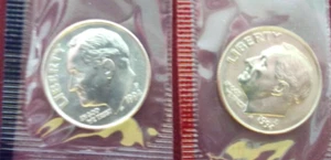 1994 PHILADELPHIA & DENVER ROOSEVELT DIMES IN MINT SET PLASTIC - Picture 1 of 4