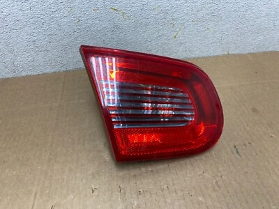 Luz trasera interior del conductor izquierdo Volkswagen Eos 2007 2008 2009 2010 2011 OEM O7331 Foto 1 de 4
