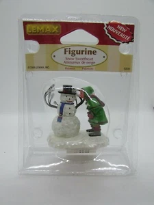 Figura LEMAX 2005 Christmas Village, Snow Sweetheart, Snowman & Girl - Imagen 1 de 2