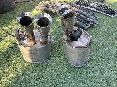 14-19 Chevrolet Corvette C7 Z51 Exhaust Muffler Mufflers Dual Tips Assembly OEM - Image 1 of 4